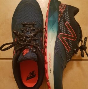 Womens size 9 New Balance